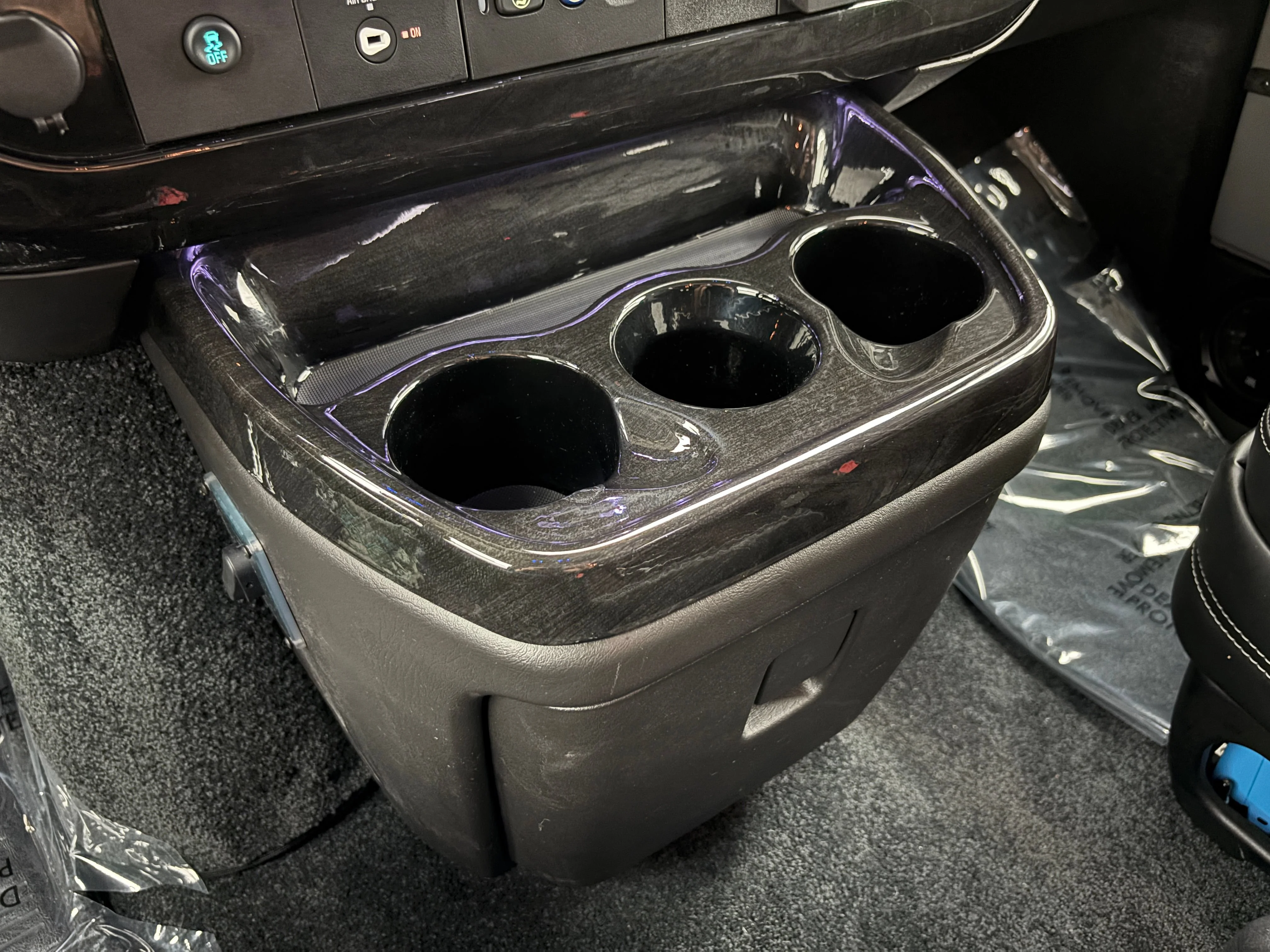 Used 2025 Onyx Black GMC Work Van image 36