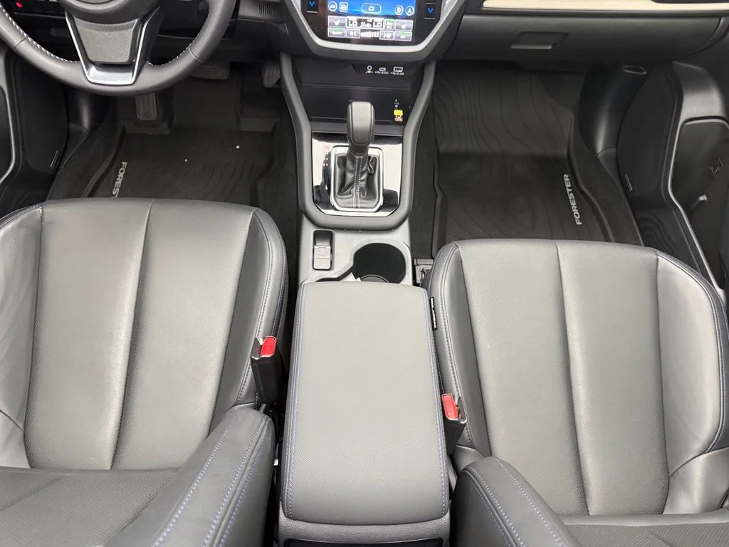 Used 2025 Black Subaru Limited image 40