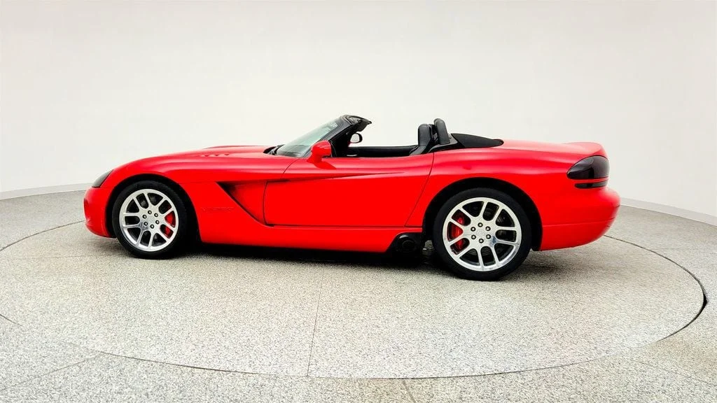 Used 2004 Viper Red Dodge 2dr Convertible SRT10 with Bluetooth Connectivity image 8