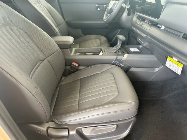 New 2027 Terrain Brown / Black Roof Kia X-Line S image 33