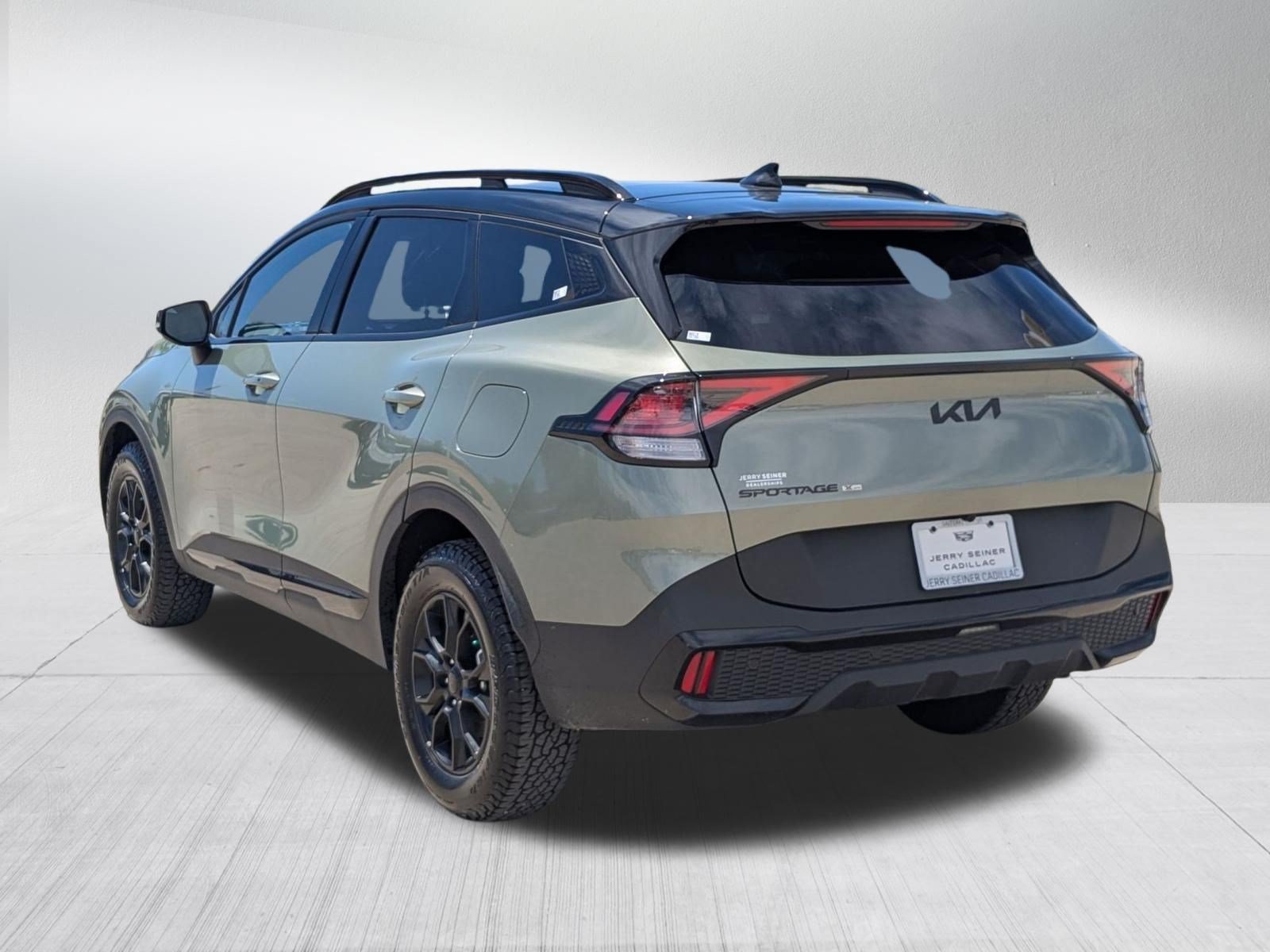 Certified Used 2025 Green Kia X-Pro image 3