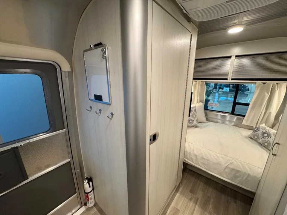 New 2026 SILVER AIRSTREAM  image 24