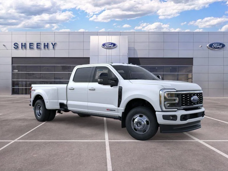New 2026 Star White Metallic Tri-Coat Ford Platinum image 1