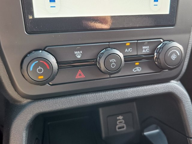 New 2026 Carbonized Gray Metallic Ford XL image 19