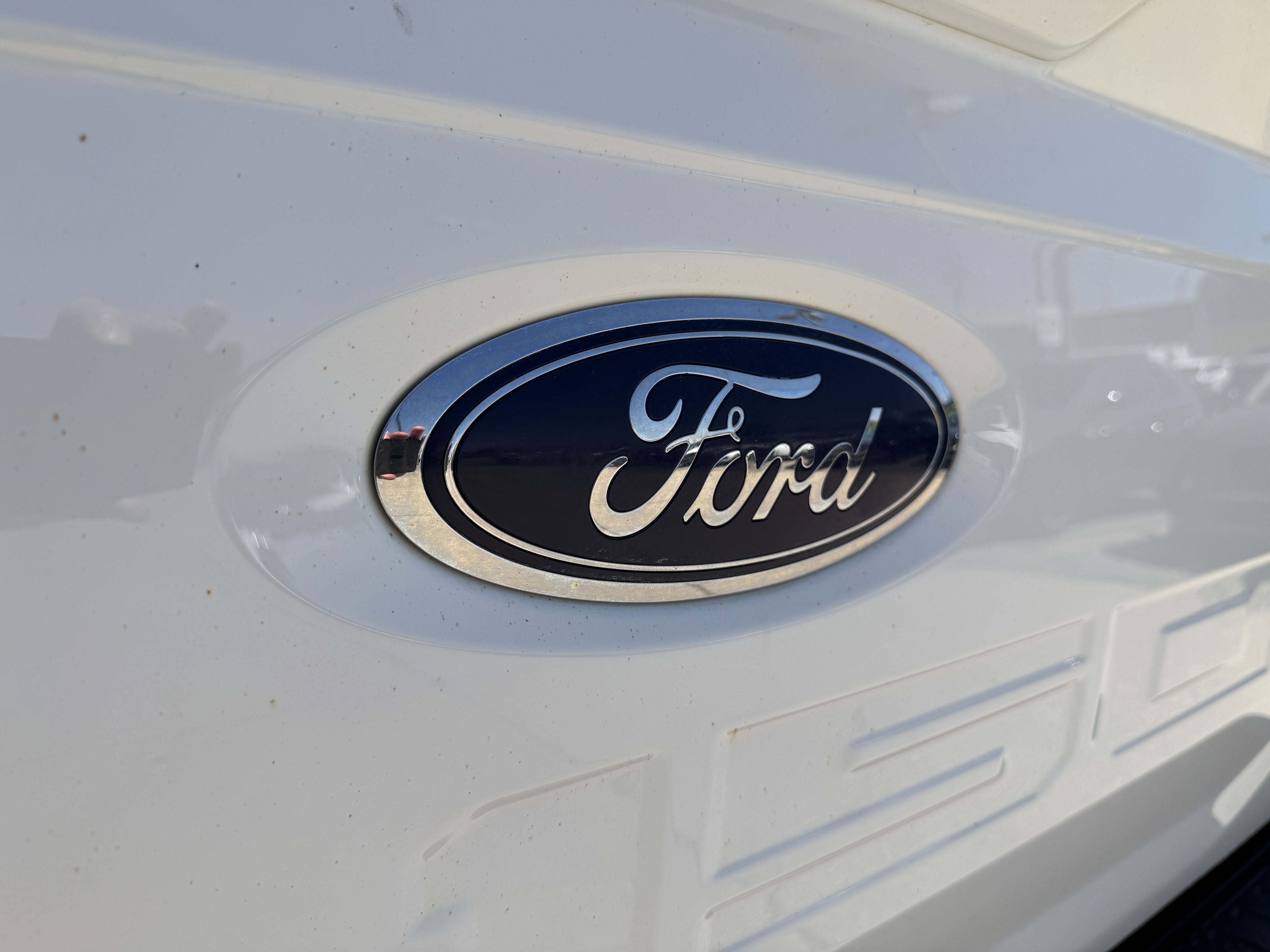 Used 2023 Oxford White Ford LARIAT image 8