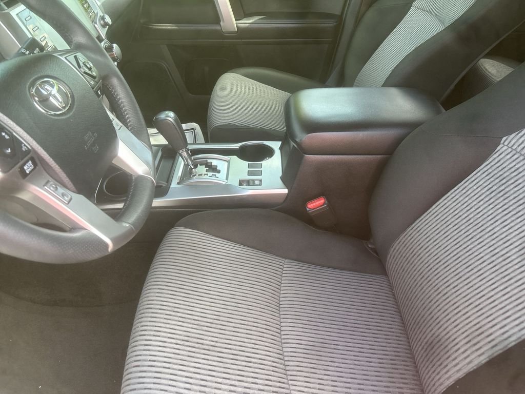 Used 2023 White Toyota SR5 image 14