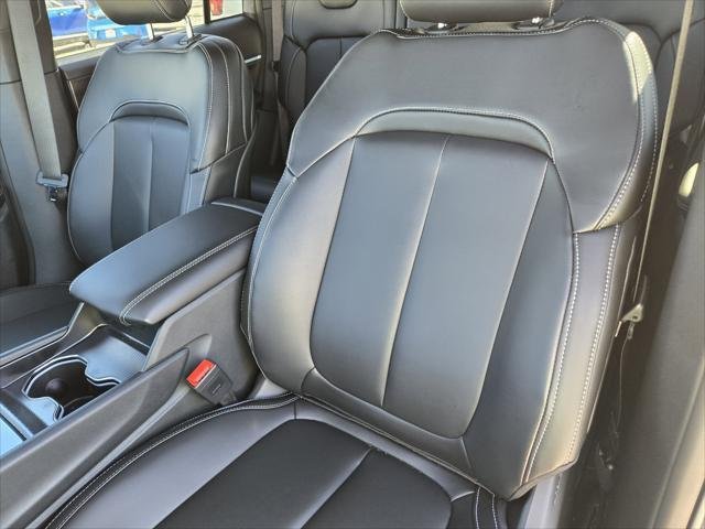 New 2026 Baltic Gray Metallic Clear-Coat Exterior Paint Jeep Limited image 16