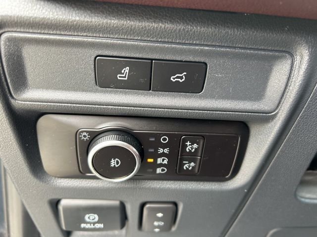 Used 2023 Blue Ford Limited image 34