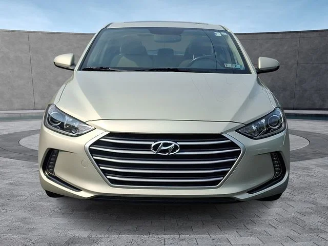 Used 2017 Beige Hyundai Value Edition image 7