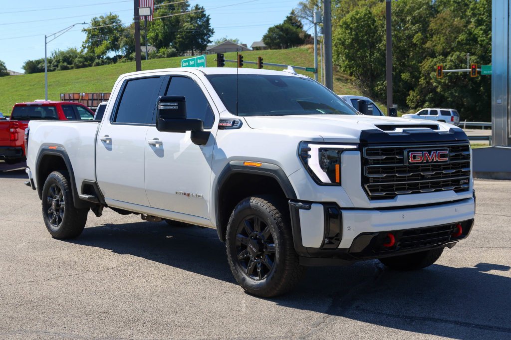 2025 GMC Sierra 2500HD AT4