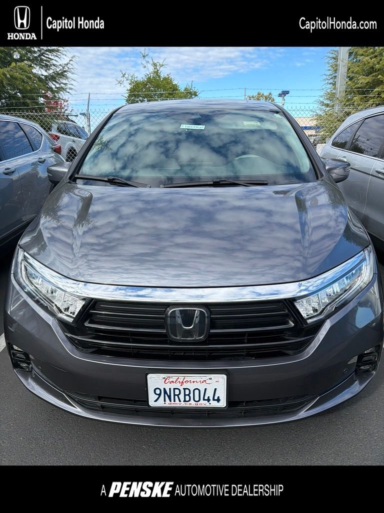 Certified Used 2024 Modern Steel Metallic Honda Touring image 1