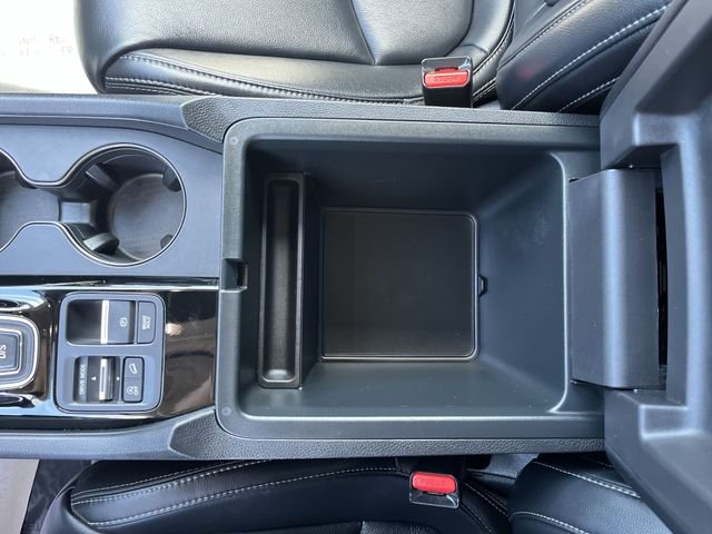 Used 2023 Black Honda EX-L image 29