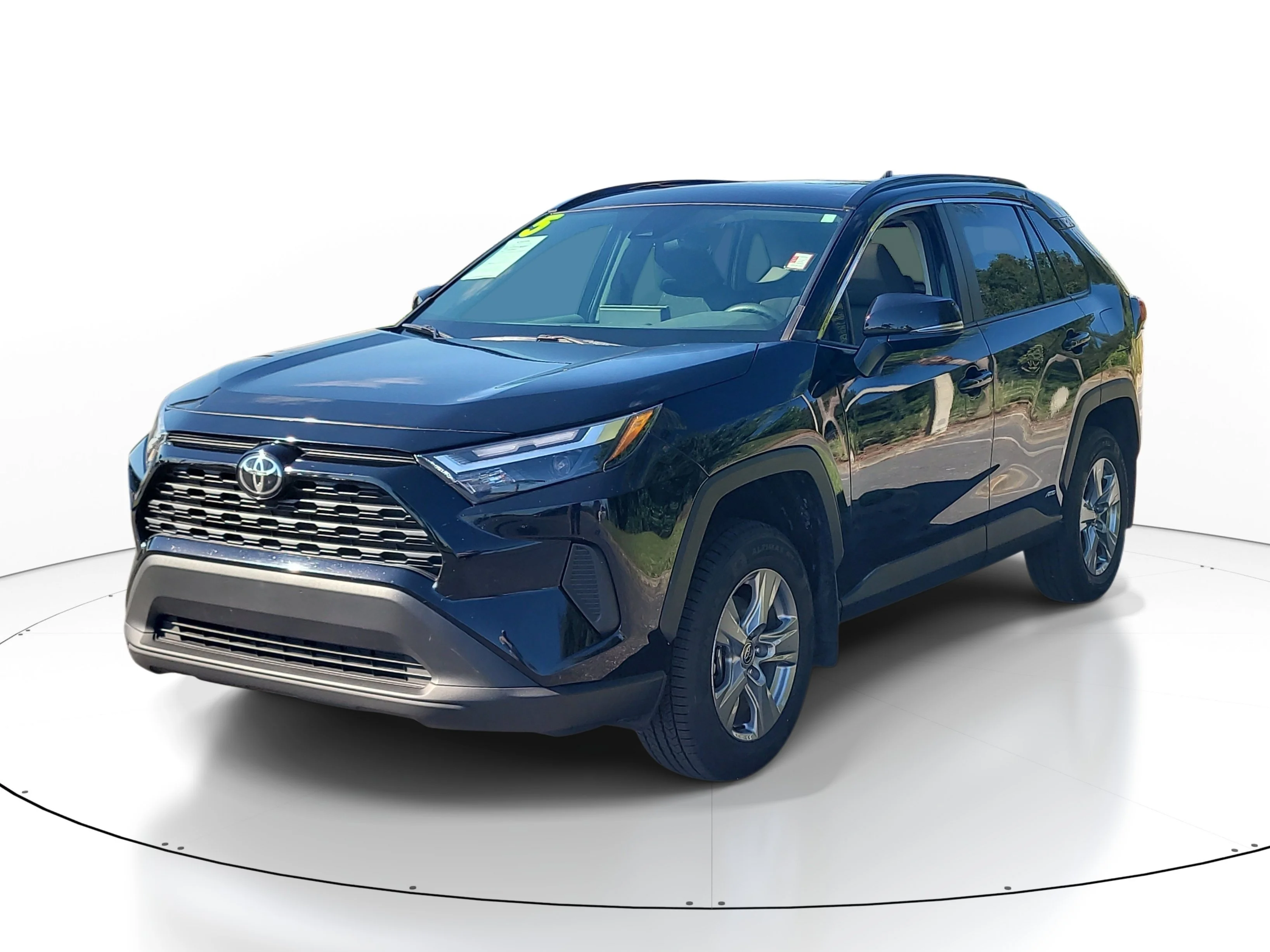 Used 2025 Midnight Black Metallic Toyota Hybrid XLE image 3