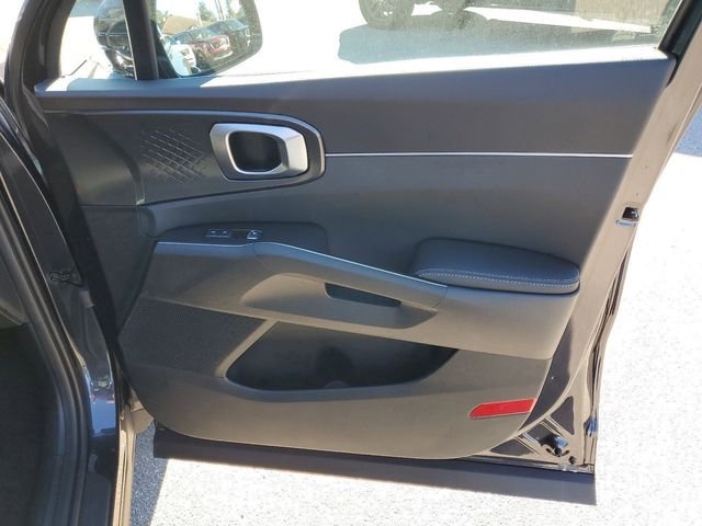 2025 Kia Sorento S - Photo 8