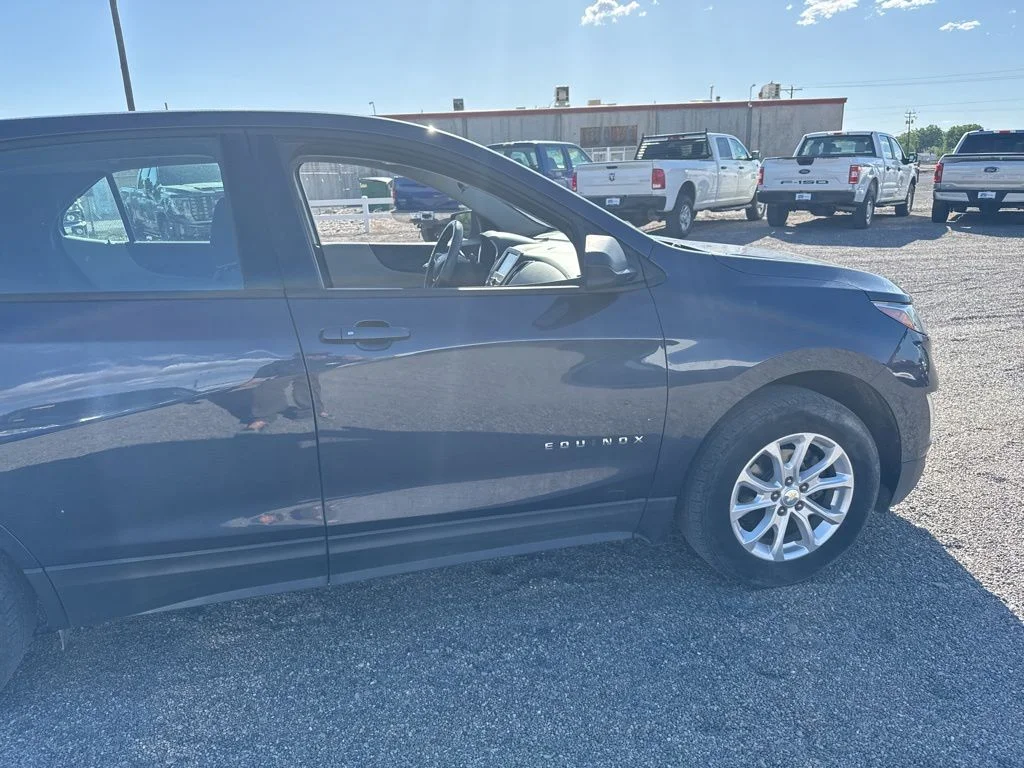 Used 2018 Storm Blue Metallic Chevrolet LS image 4