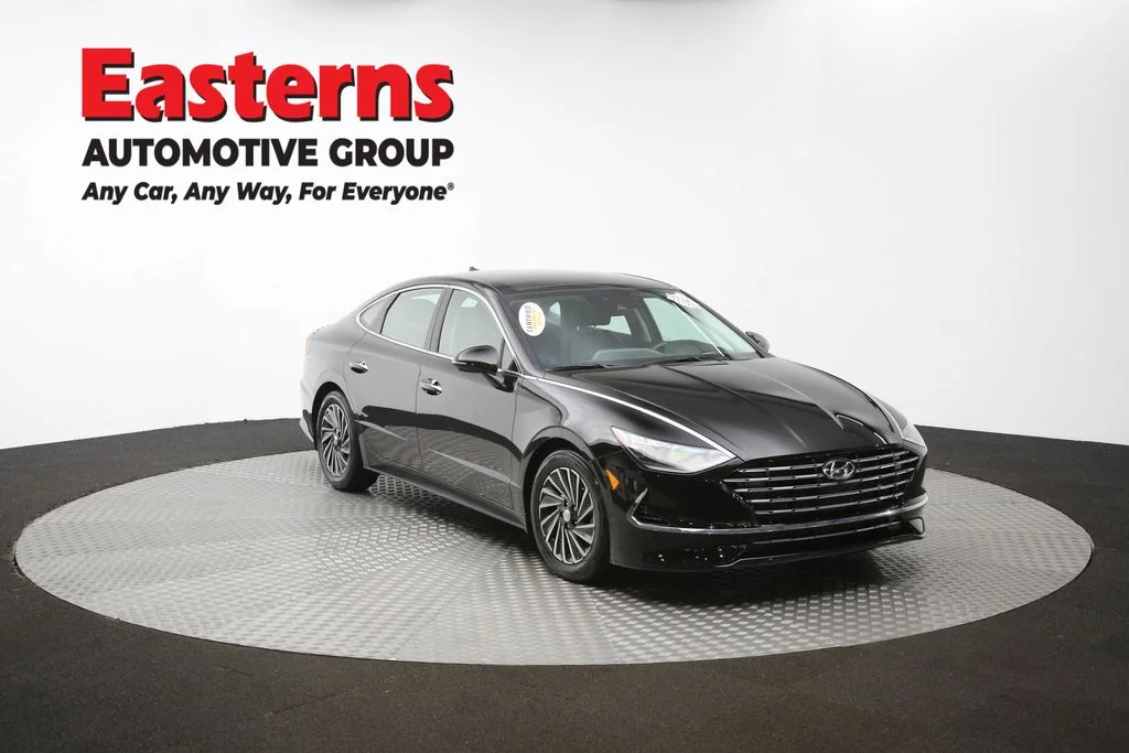 Used 2020 Black Hyundai Limited image 49