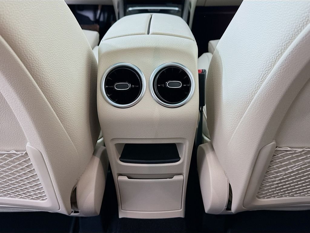 Used 2025 White Mercedes-Benz GLB 250 image 24