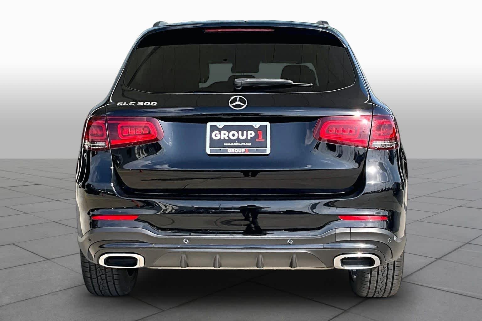 Used 2022 Black Mercedes-Benz GLC 300 image 5