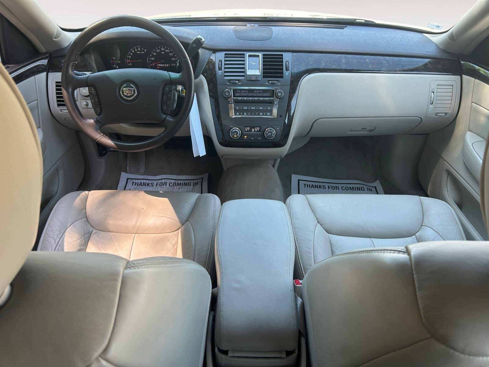 Used 2010 Vanilla Latte Cadillac w/1SA image 10
