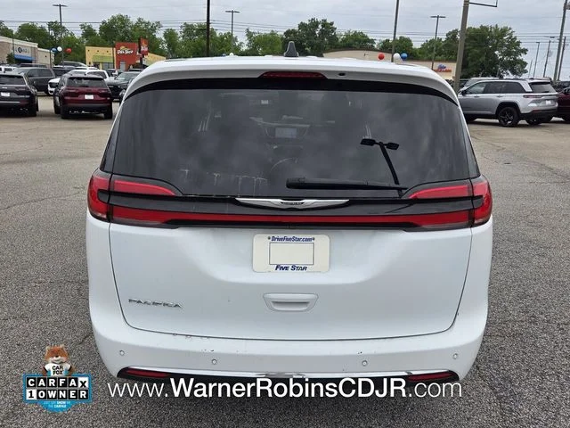Used 2023 White Chrysler Touring L image 12