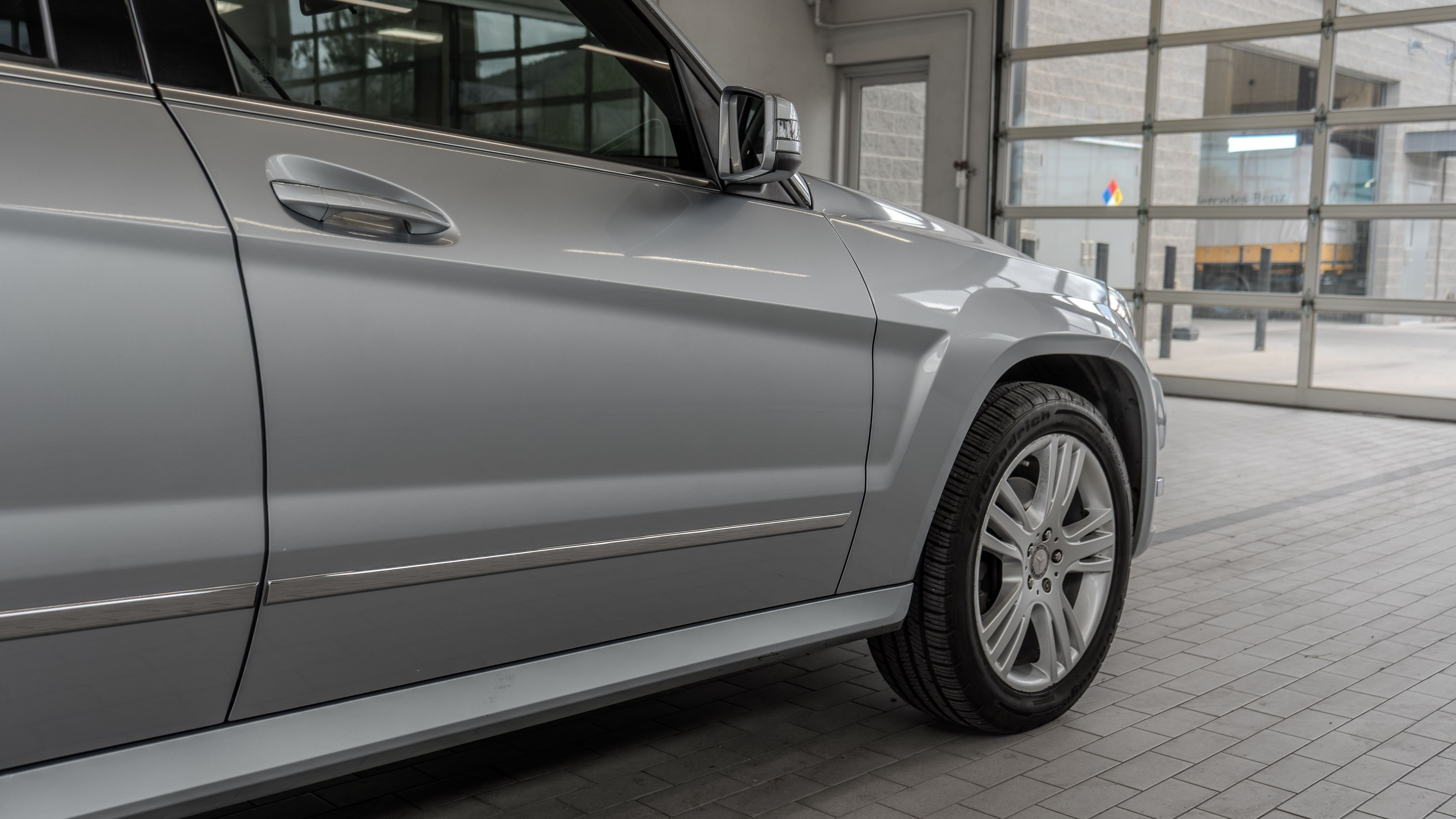 Used 2015 Diamond Silver Mercedes-Benz GLK 250 image 30