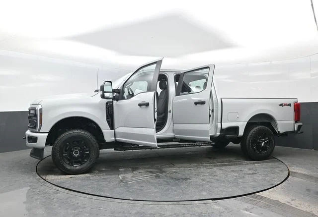 New 2026 Avalanche Ford F-250® XL image 32
