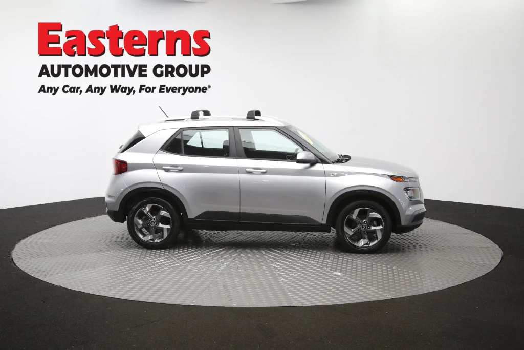Used 2023 Silver Hyundai SEL image 48