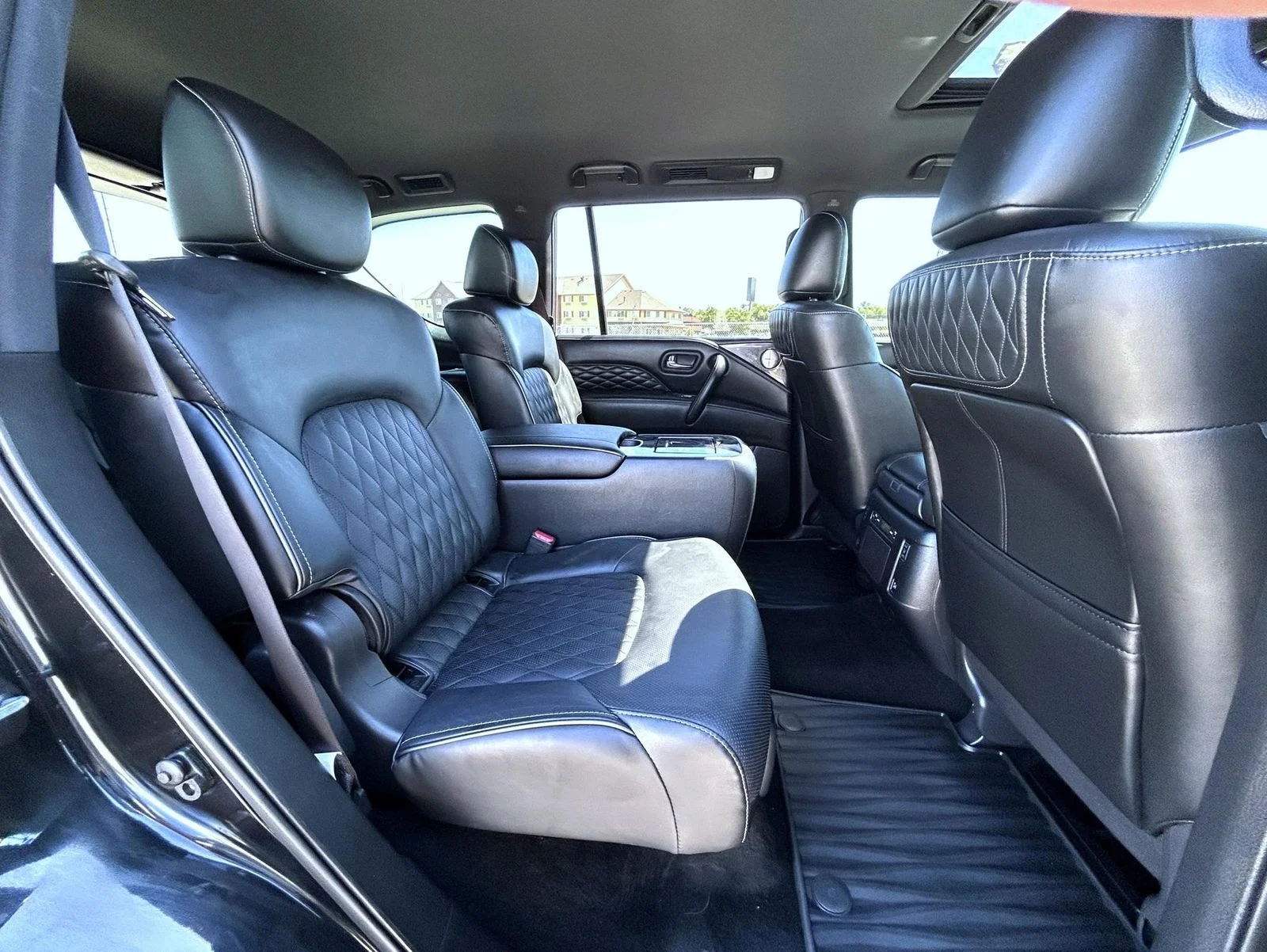 Used 2024 Black INFINITI Sensory image 19