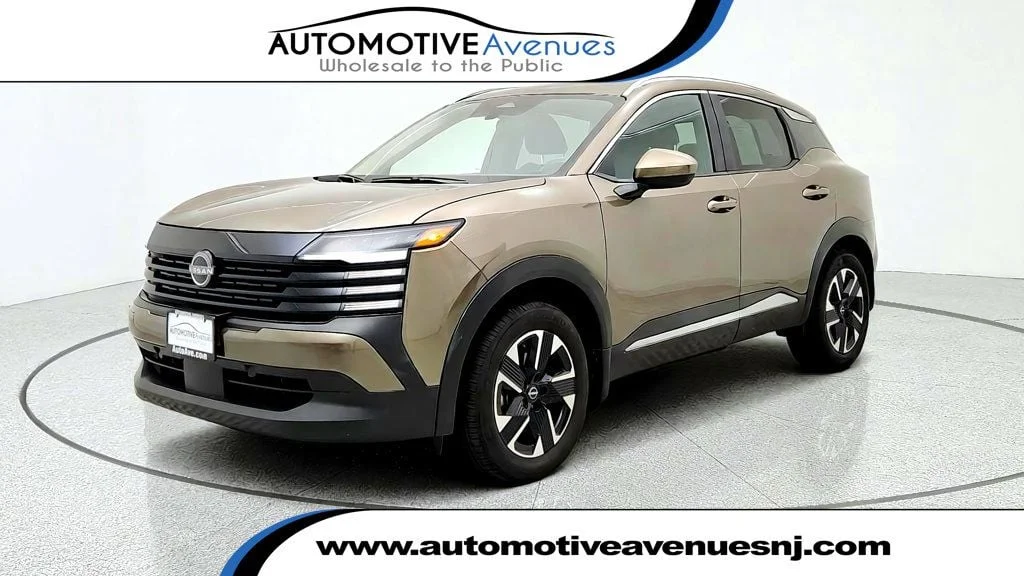 Used 2025 Canyon Bronze Metallic Nissan SV AWD image 1