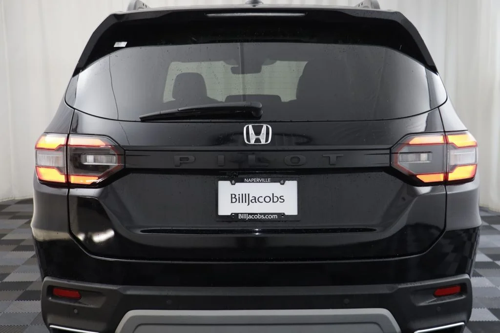 Used 2024 Crystal Black Pearl Honda Touring image 16