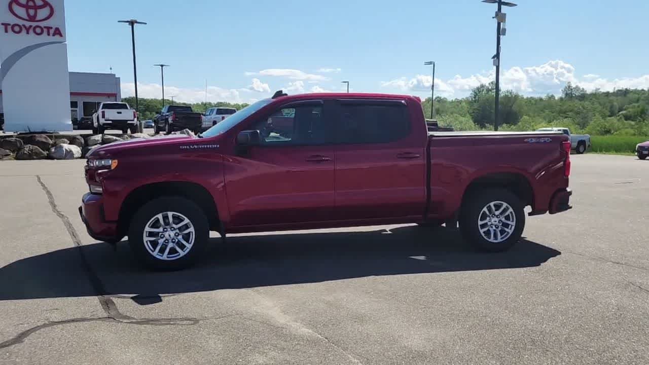 Used 2021 Cherry Red Tintcoat Chevrolet RST image 9