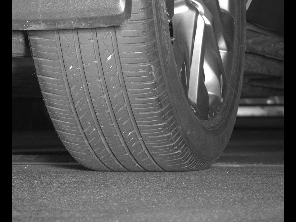 Certified Used 2025  Toyota XLE Premium image 15