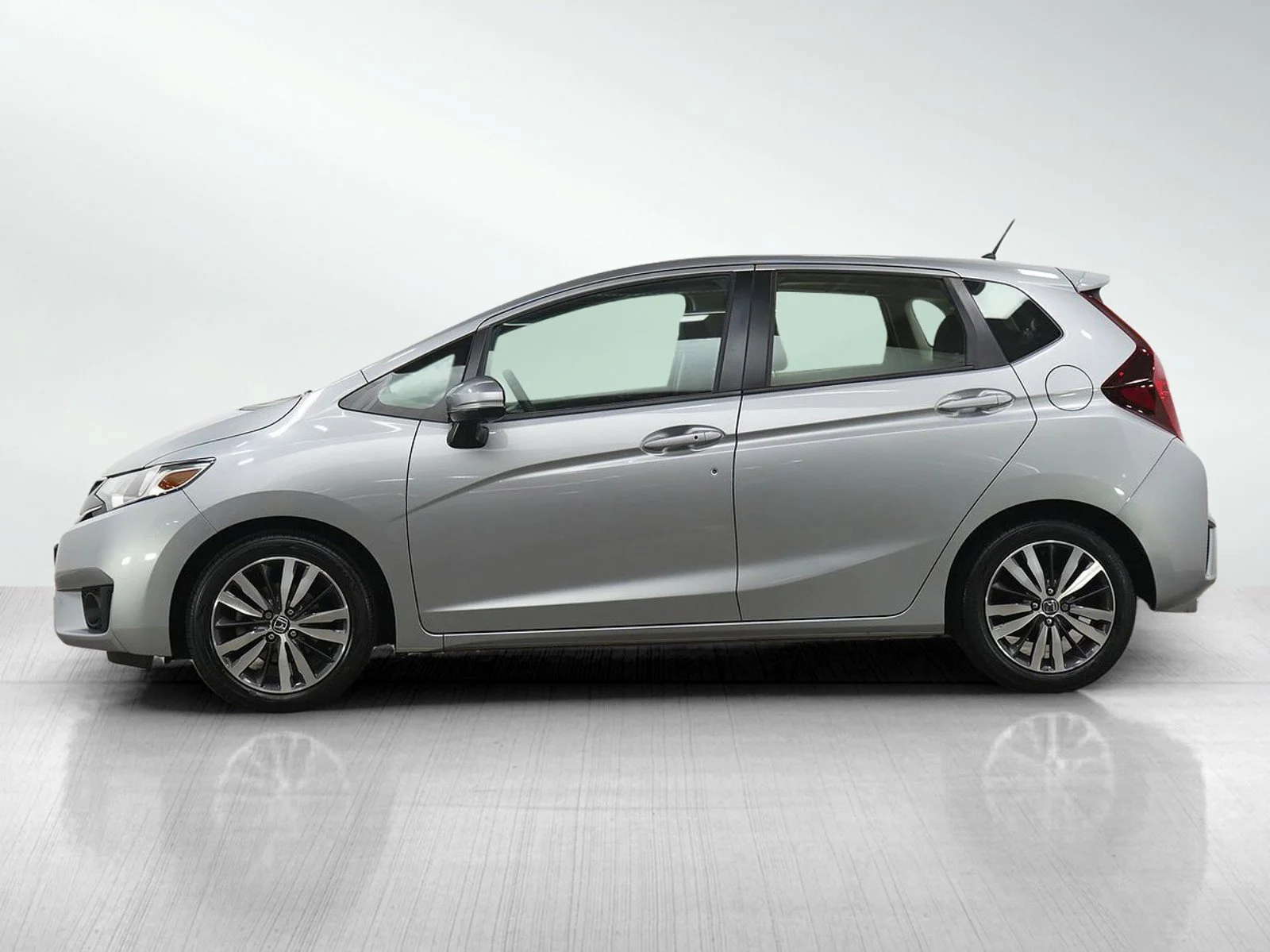 Used 2017 Honda Fit EX with VIN JHMGK5H7XHS021234 for sale in South Saint Paul, Minnesota