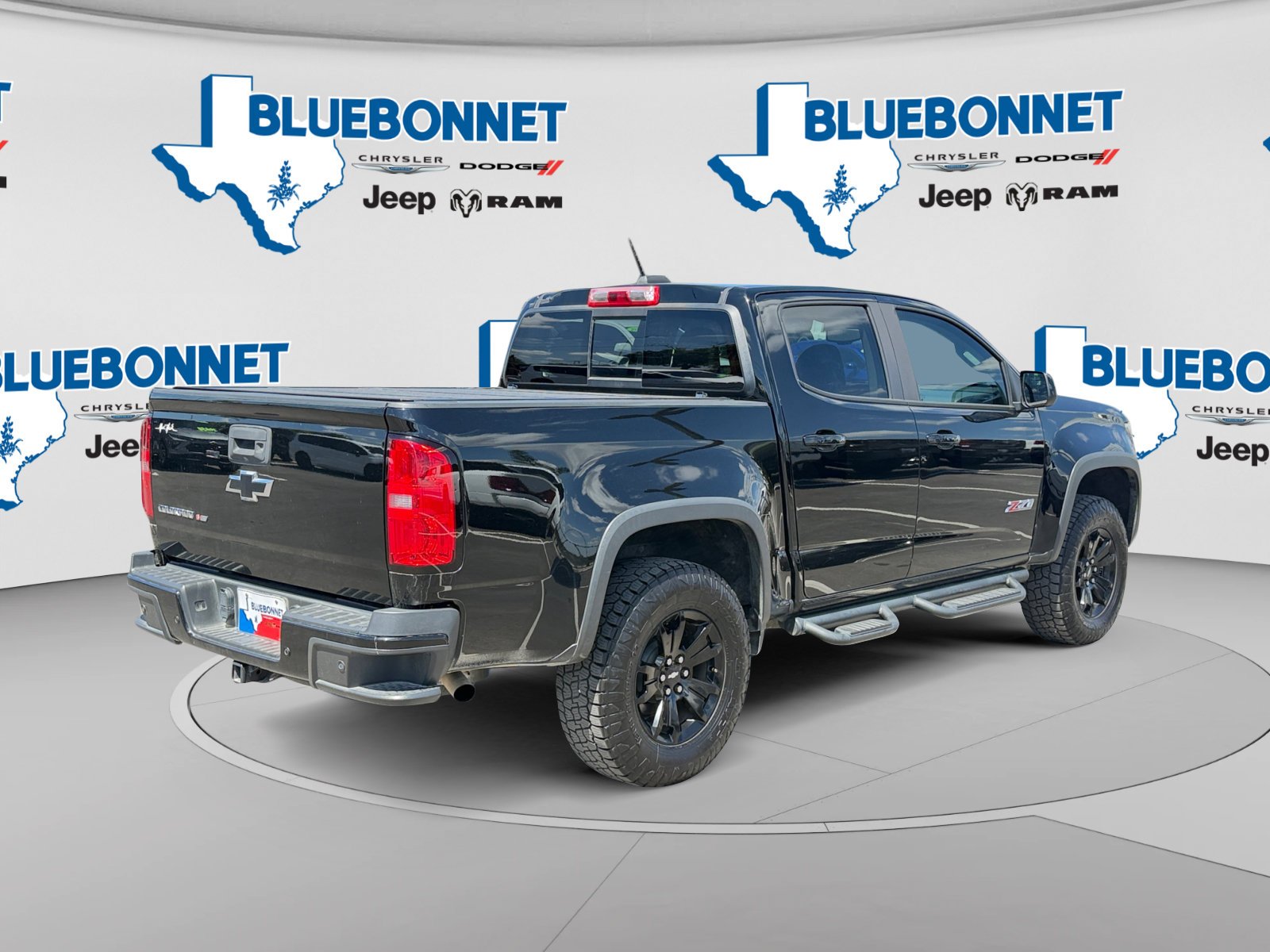 Used 2019 Black Chevrolet 4WD Z71 image 5
