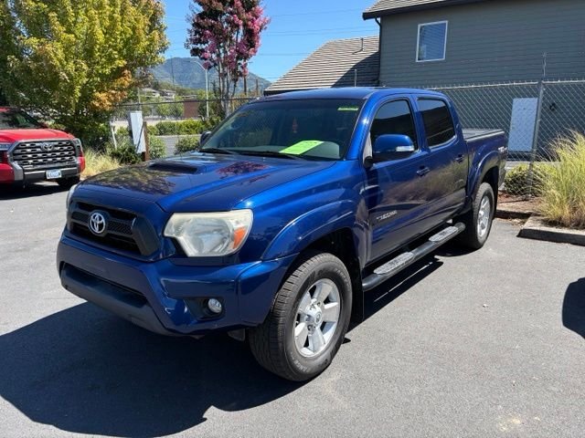 Used 2015 Blue Toyota Base image 4