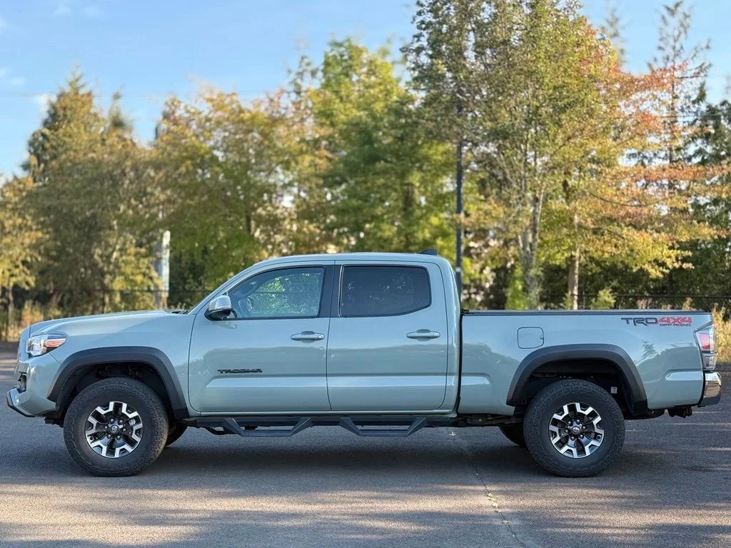 Certified Used 2022  Toyota TRD Off-Road image 2