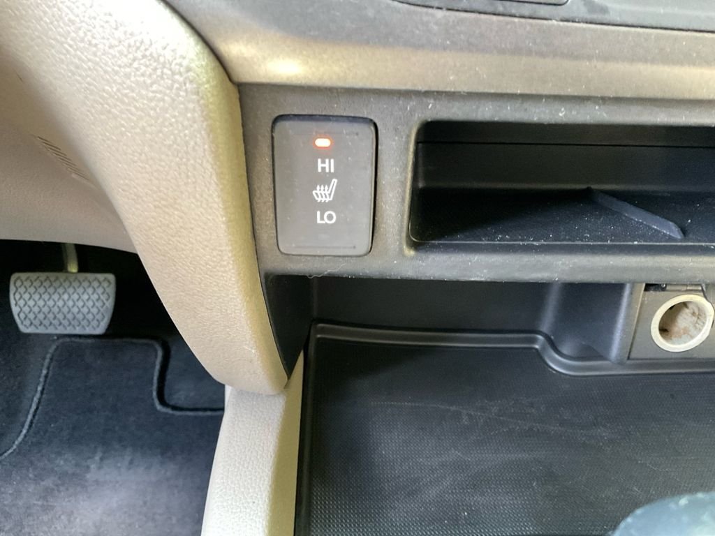 Used 2017 White Honda EX-L image 26