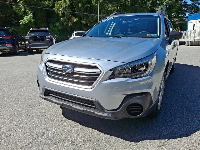 Used 2019 Silver Subaru 2.5i image 5