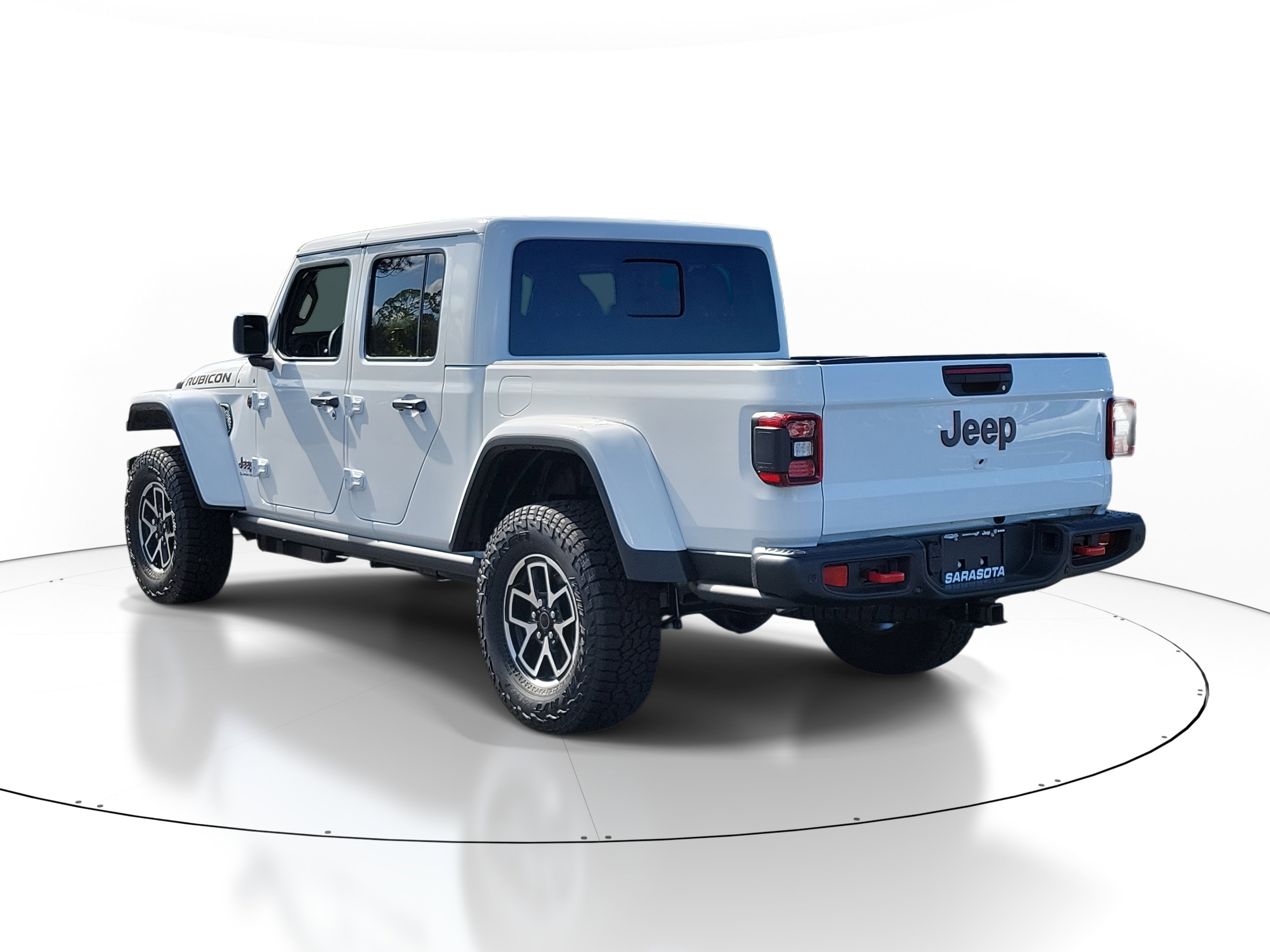 New 2026 Bright White Clear-Coat Exterior Paint Jeep Rubicon X image 4