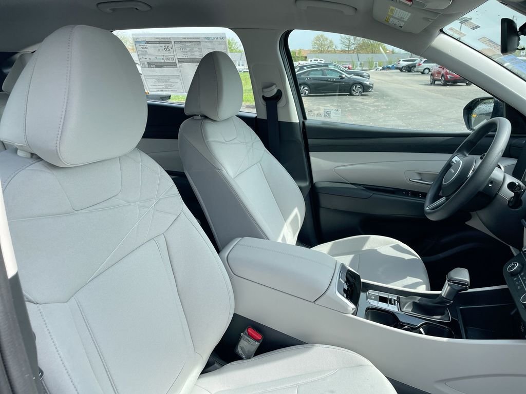 2025 Hyundai Tucson SE - Photo 49