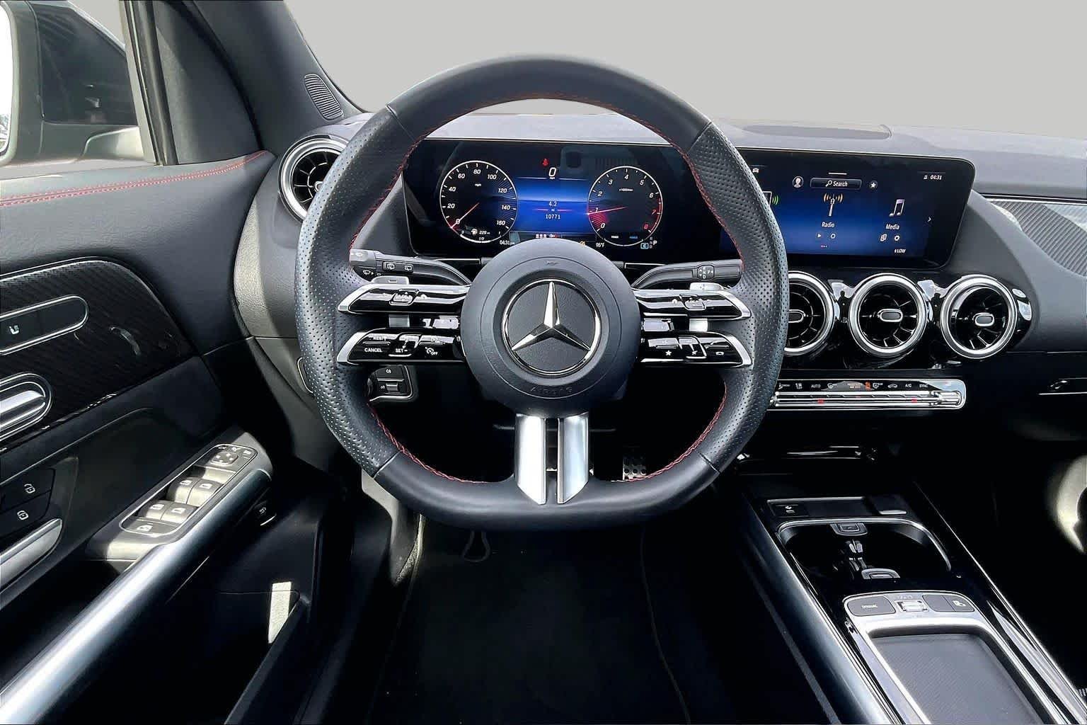 Used 2026 Night Black Mercedes-Benz GLA 250 image 6