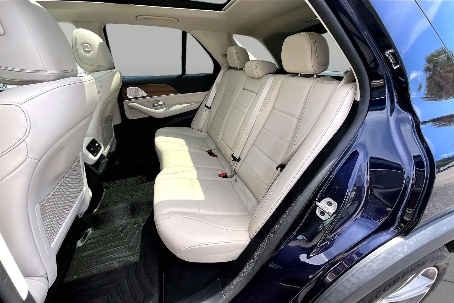 Used 2022 Lunar Blue Metallic Mercedes-Benz GLE 350 image 21