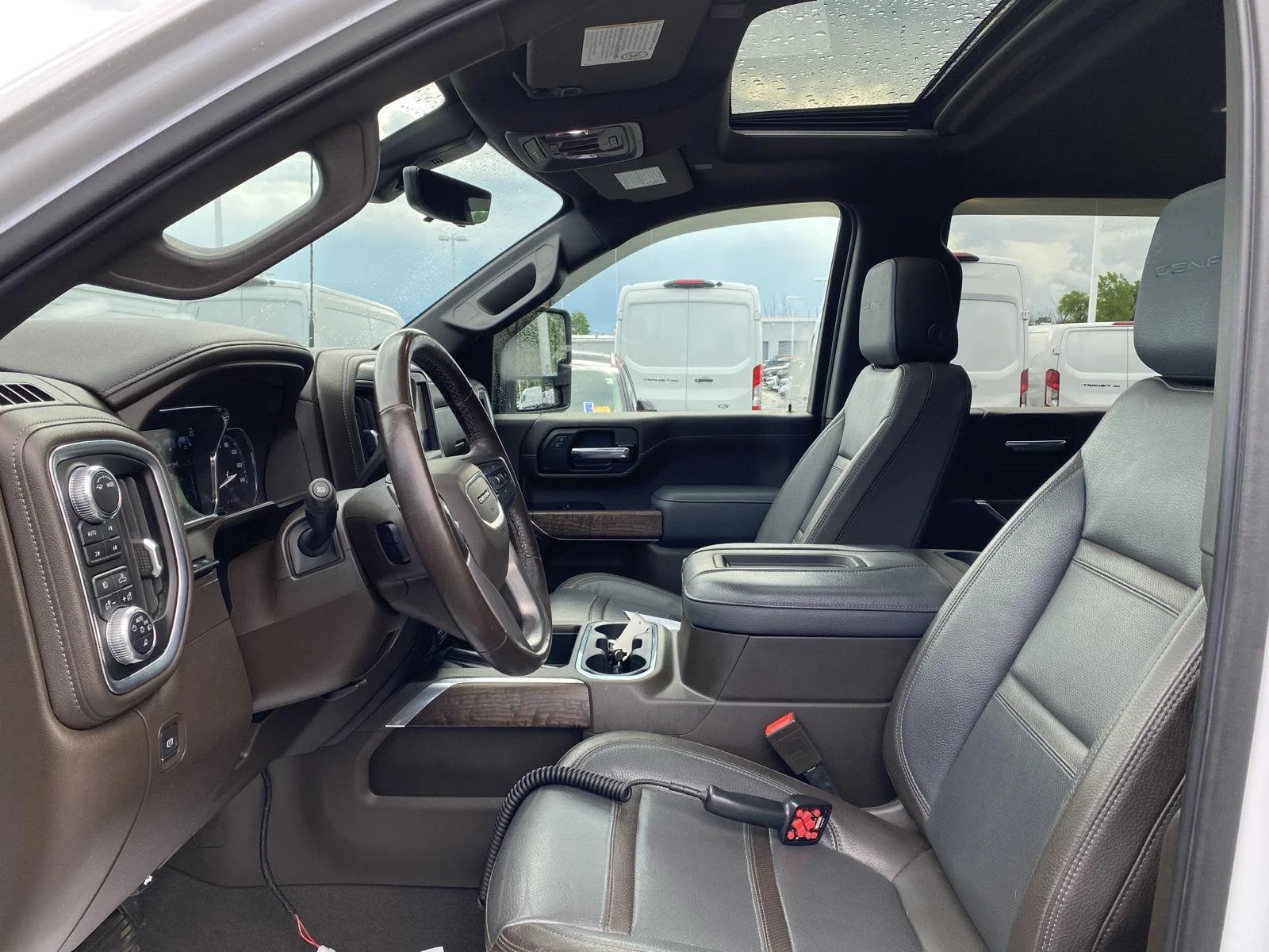 Used 2021 White Frost Tri-Coat GMC Denali image 11