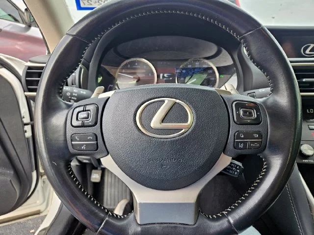 Used 2018 Eminent White Pearl Lexus 300 image 8