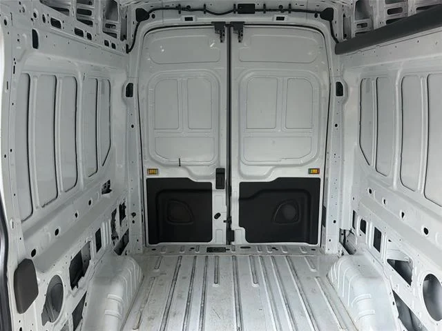 Used 2025 Oxford White Ford  image 28