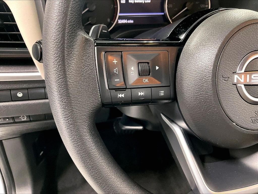 Used 2023 White Nissan SV image 23