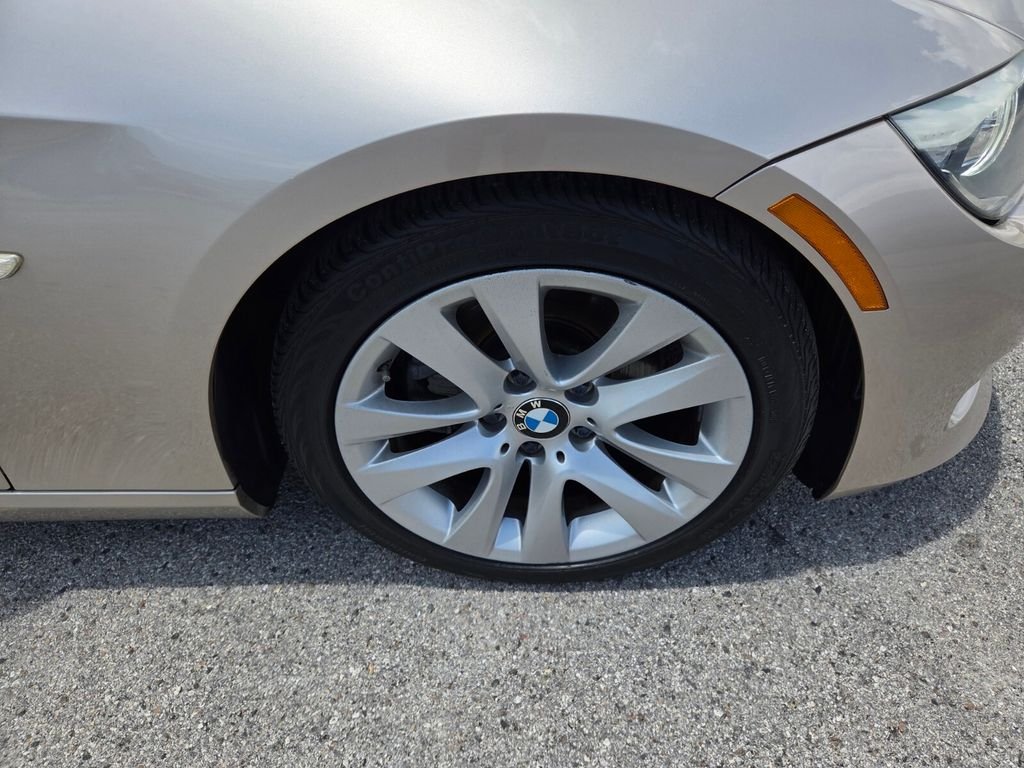 Used 2013 Silver BMW 328i image 17