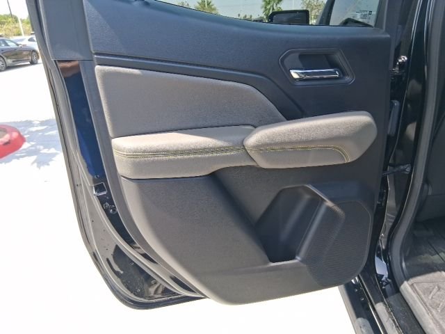 Used 2025 Black Chevrolet ZR2 image 15