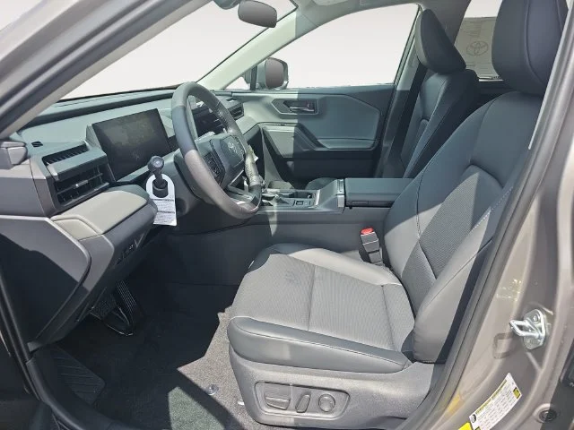 New 2026  Toyota XLE Premium image 7