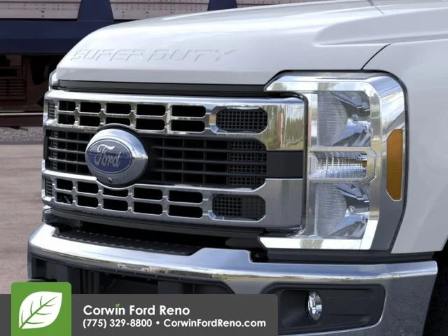 New 2026 Oxford White Ford XLT image 19